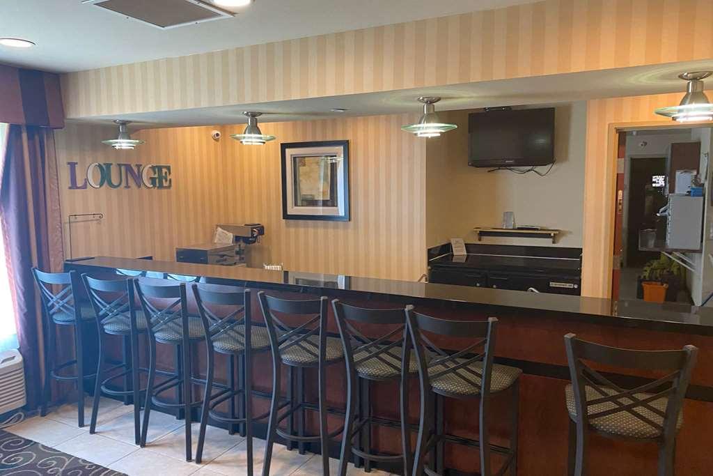 Americinn By Wyndham أوشكوش المطعم الصورة